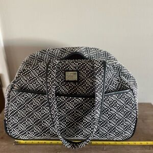 Anne Klein AK Luggage Rolling Duffle Bag Carry Black 20” wide